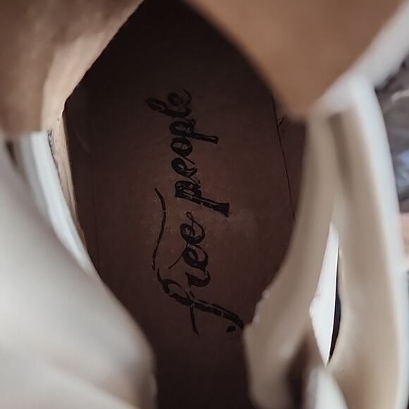 FREE PEOPLE JESSE CUTOUT LEATHER BOOTS WOMEN'S 36 CREAM - Picture 3 of 16